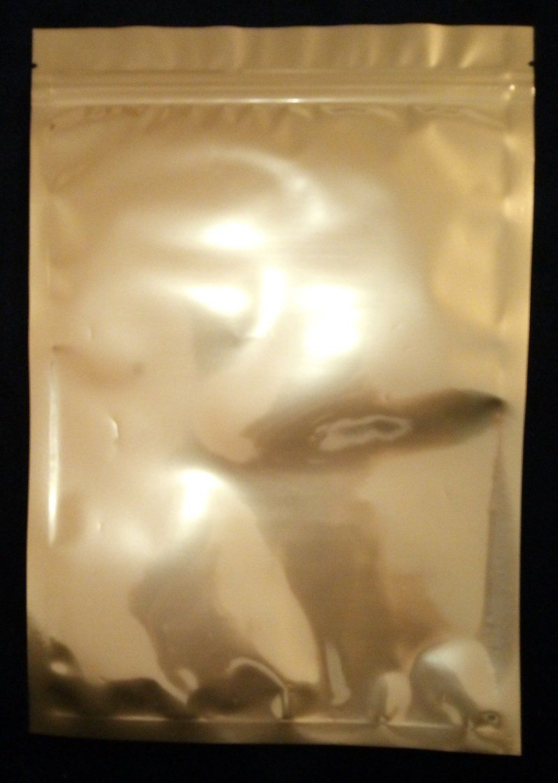 Recipients et similaires: 200 goldene Aromaschutzbeutel 18 × 26 - wiederverschliessbar – Neuf avec emballage d'origine à Werdenberg par EXA-Secondhand 1