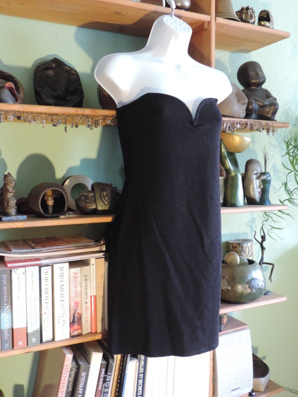 Vestiti: robe noire moulante – Usato da Genève venduto da Axelle333 3