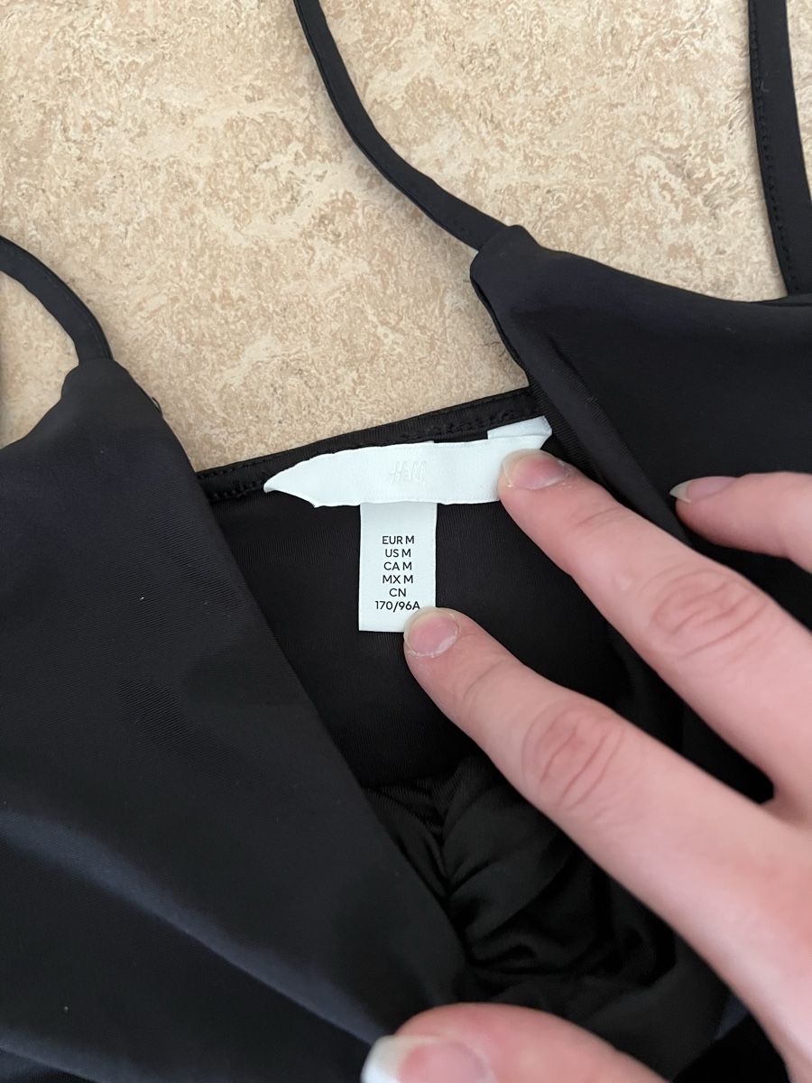Lotti di vestiti: Sommer Outfit – Usato da Dietikon venduto da vnsmrc 1