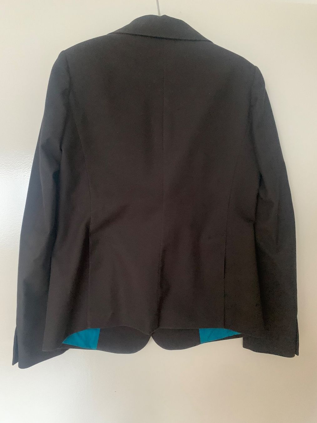 CP Company Jacken: Wunderschöne neue Jacke von CP Company – Neu (gemäss Beschreibung) aus Adliswil von gai_yc9f 1