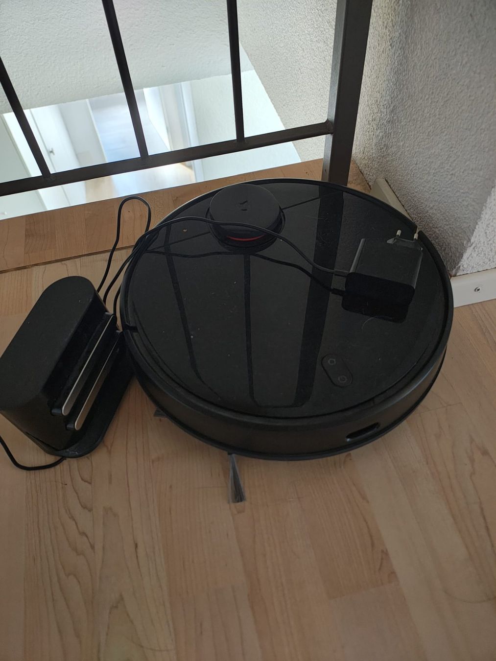 Xiaomi Aspirapolveri & Accessori: Xiaomi Mi Robot Vacuum-Mop P Saug- und Wischroboter – Usato da Oberhasli venduto da nik995