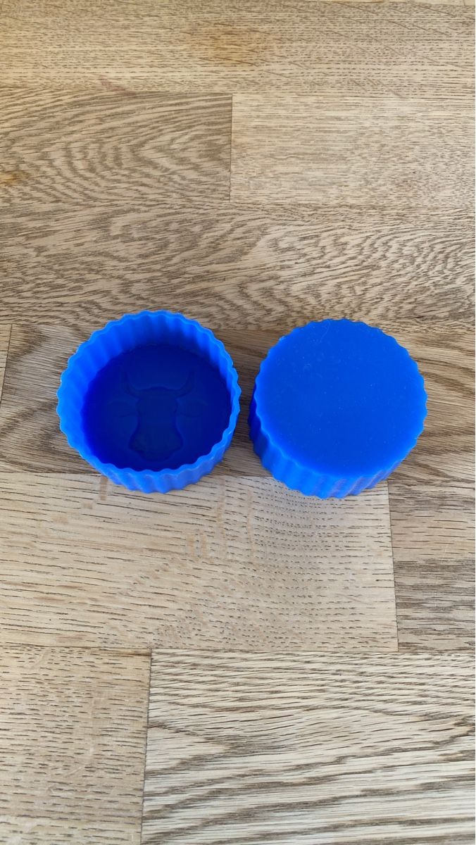 Teglie da forno: Blaue Silikonform Kuhkopf, 2er Set – Nuovo (secondo la descrizione) da Trimstein venduto da Kira054