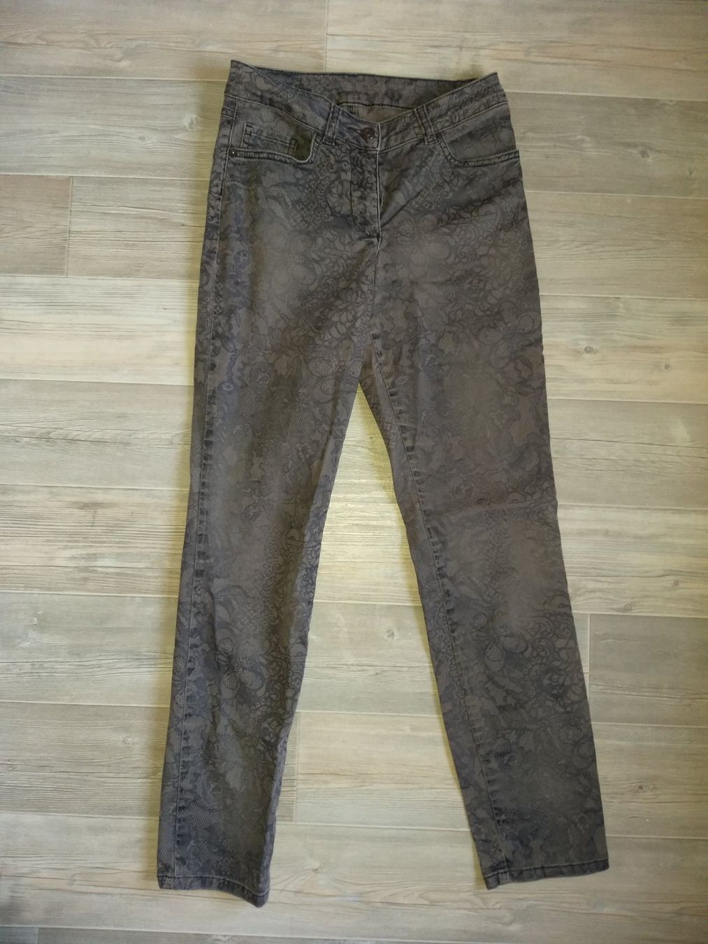 Madeleine Jeans: Jeans MADELEINE    Taille / Grosse 34 CH – Gebraucht aus Cossonay-ville von Super-Price-Quality