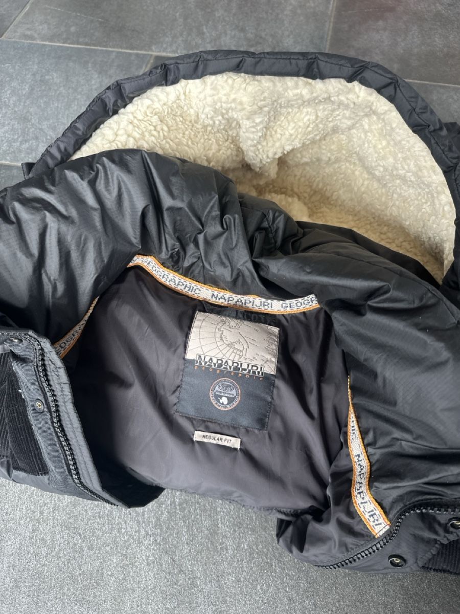 Napapijri Giacche: Napapijri Jacke schwarz Gr. XL – Usato da Wileroltigen venduto da torro11 4