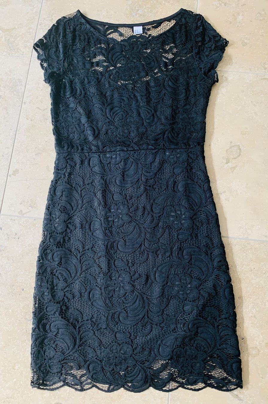 H&M Vestiti: Schwarzes Spitzenkleid von H&M – Usato da Zürich venduto da diva1972