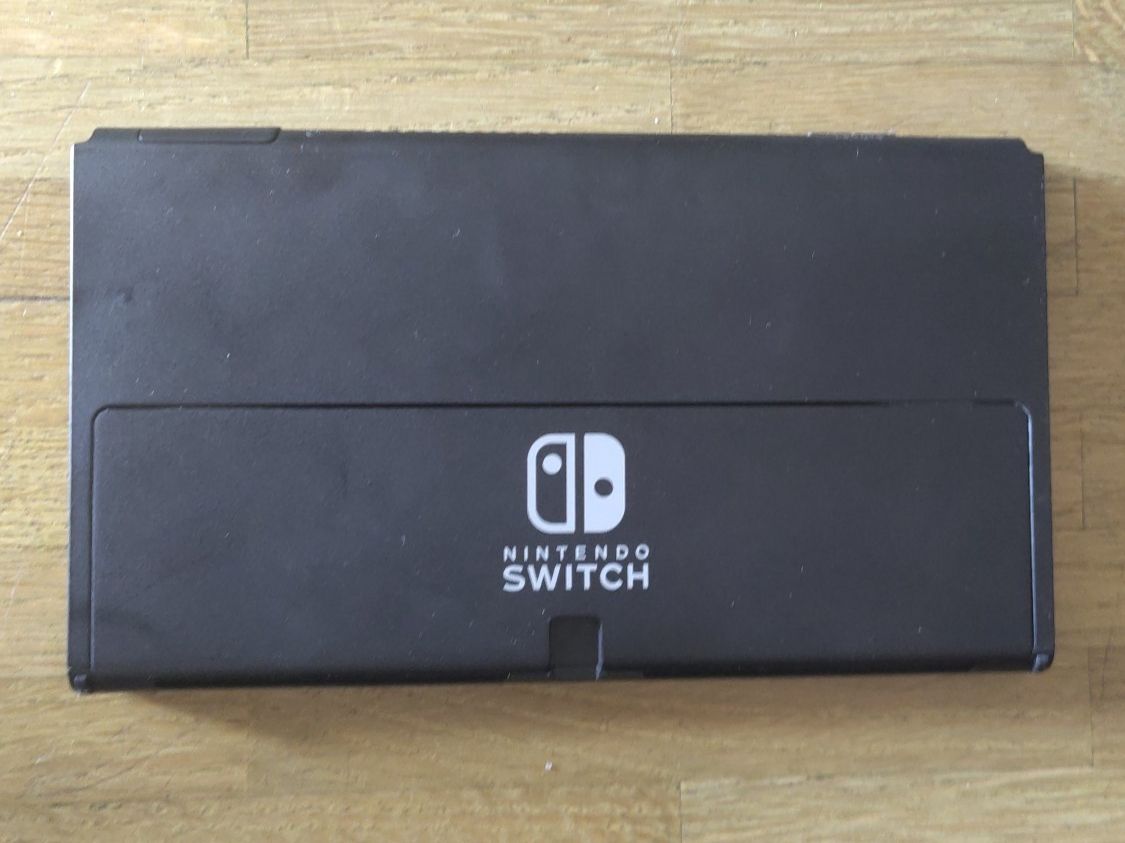 Nintendo Konsolen: Nintendo Switch 1 OLED – Gebraucht aus Genève von mathieu_z 2