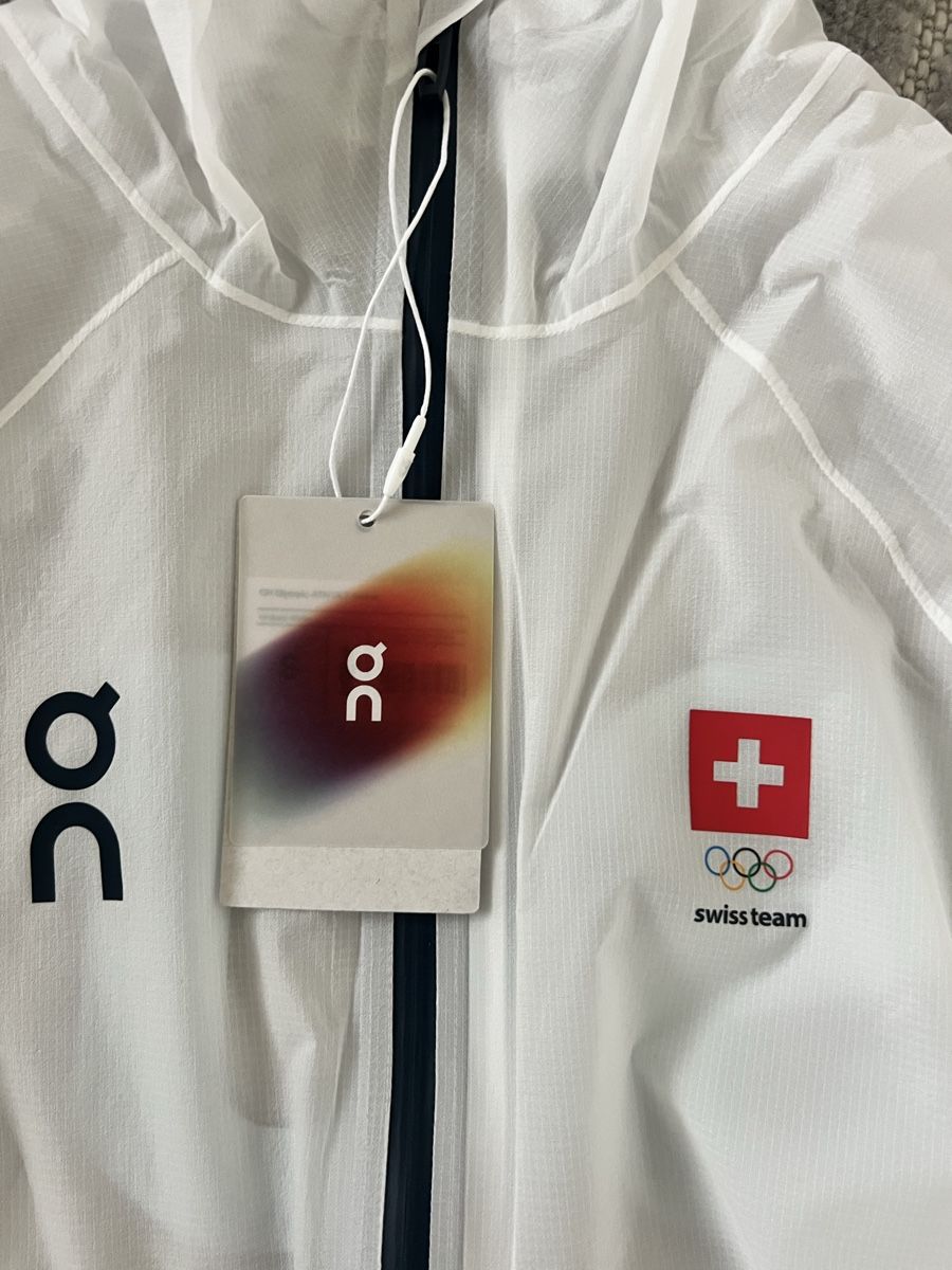 Jacken: On Windjacke – Neu und originalverpackt aus Zürich von caro.ha. 2