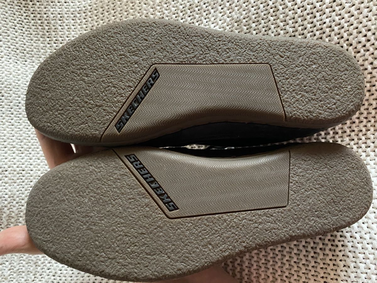 Skechers Scarpe da uomo: Skecher, 42, cuir noir, parfait état – Usato da Geneve venduto da Monthoux13 7