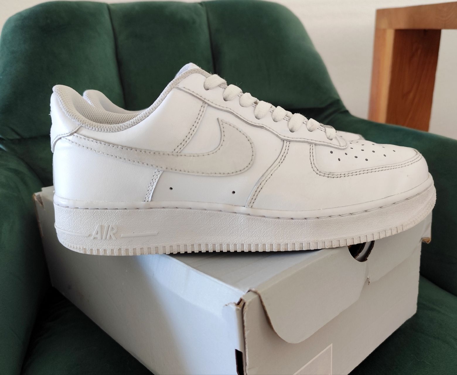 Nike Herrenschuhe: Nike Air Force 1 Grösse 43 – Gebraucht aus Diepoldsau von nia_l9sp