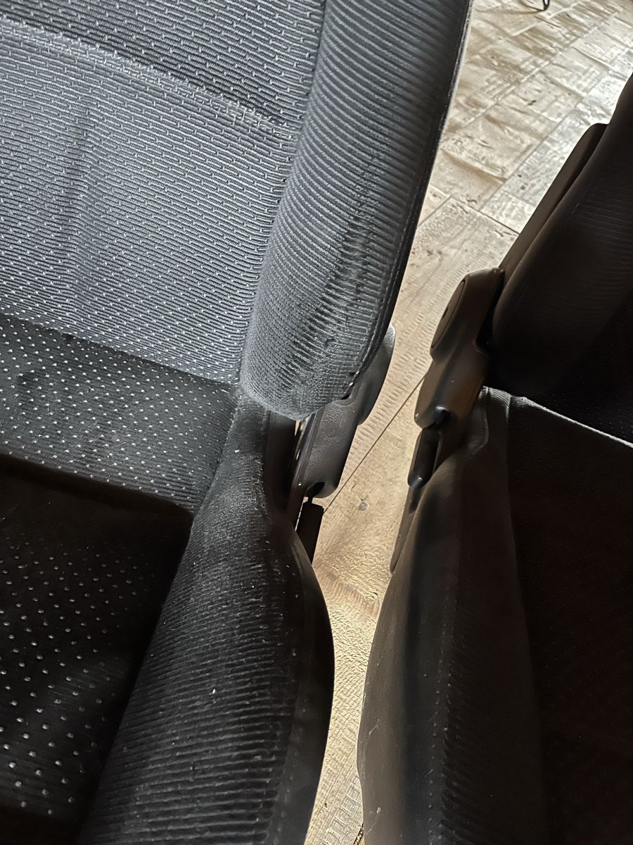 Mazda Tutti pezzi di ricambio auto: Mazda MX5 Sitze – Usato da Rechthalten venduto da bubi1808 3