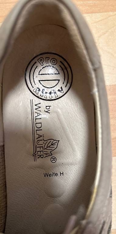 Chaussures femmes: Schuhe Gr 39 Waldläufer – D'occasion à Basel par ste_y877 1