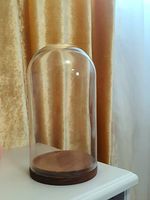 Cloche en verre socle en bois 15 cm / 25 cm