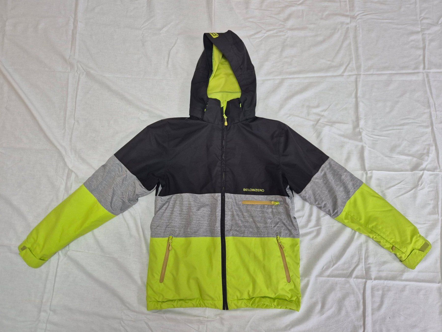 Vestes & Manteaux: Skijacke Belowzero – D'occasion à Domat/Ems par palfier14