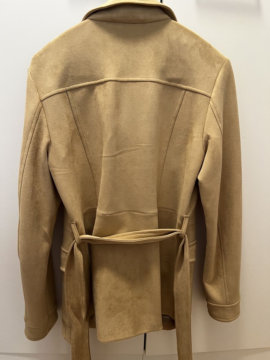 Vero Moda Mäntel: VERO MODA Kurzmantel Wildleder – Gebraucht aus Rapperswil SG von Tiniva 6