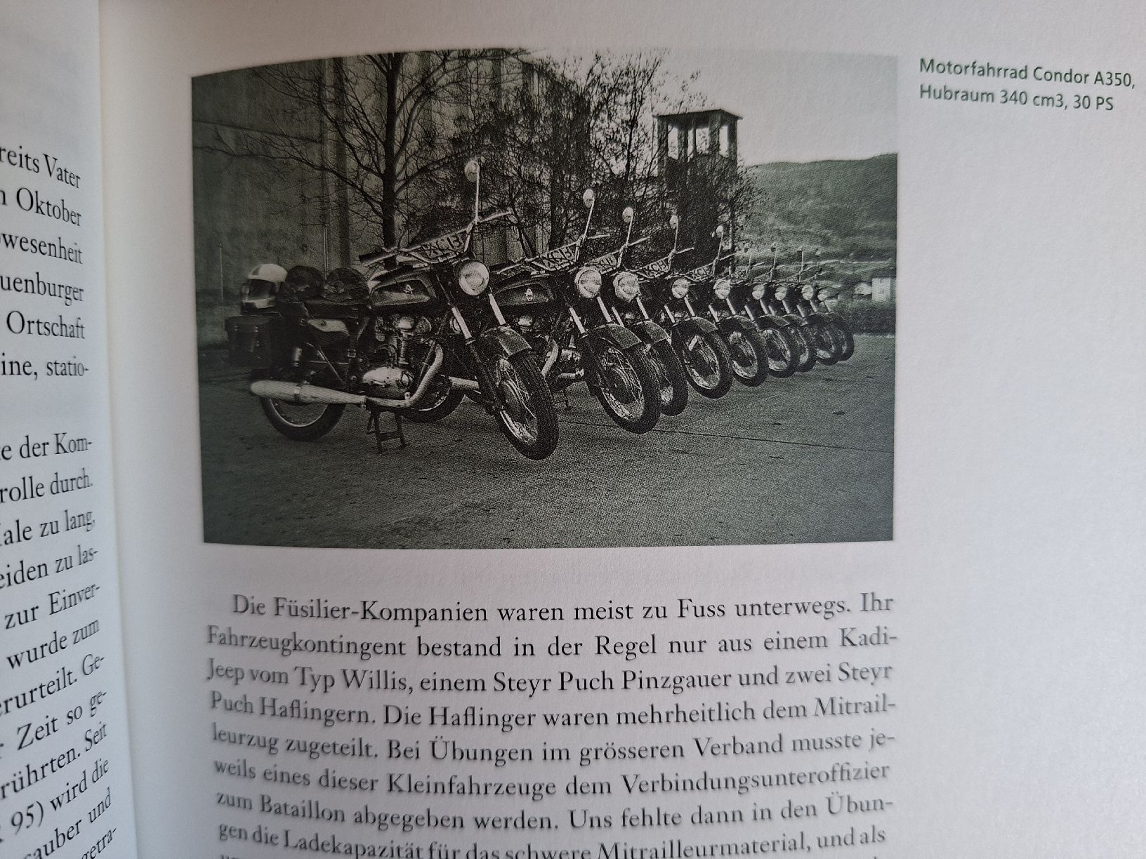 Libri: Schweizer Armee Militär Buch,  200 Seiten  – Usato da Schwanden Sigrisw venduto da len_9yqg 7