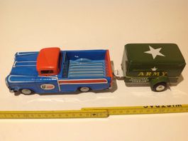 alter Blech Pick-Up mit Anhänger , Made in Japan