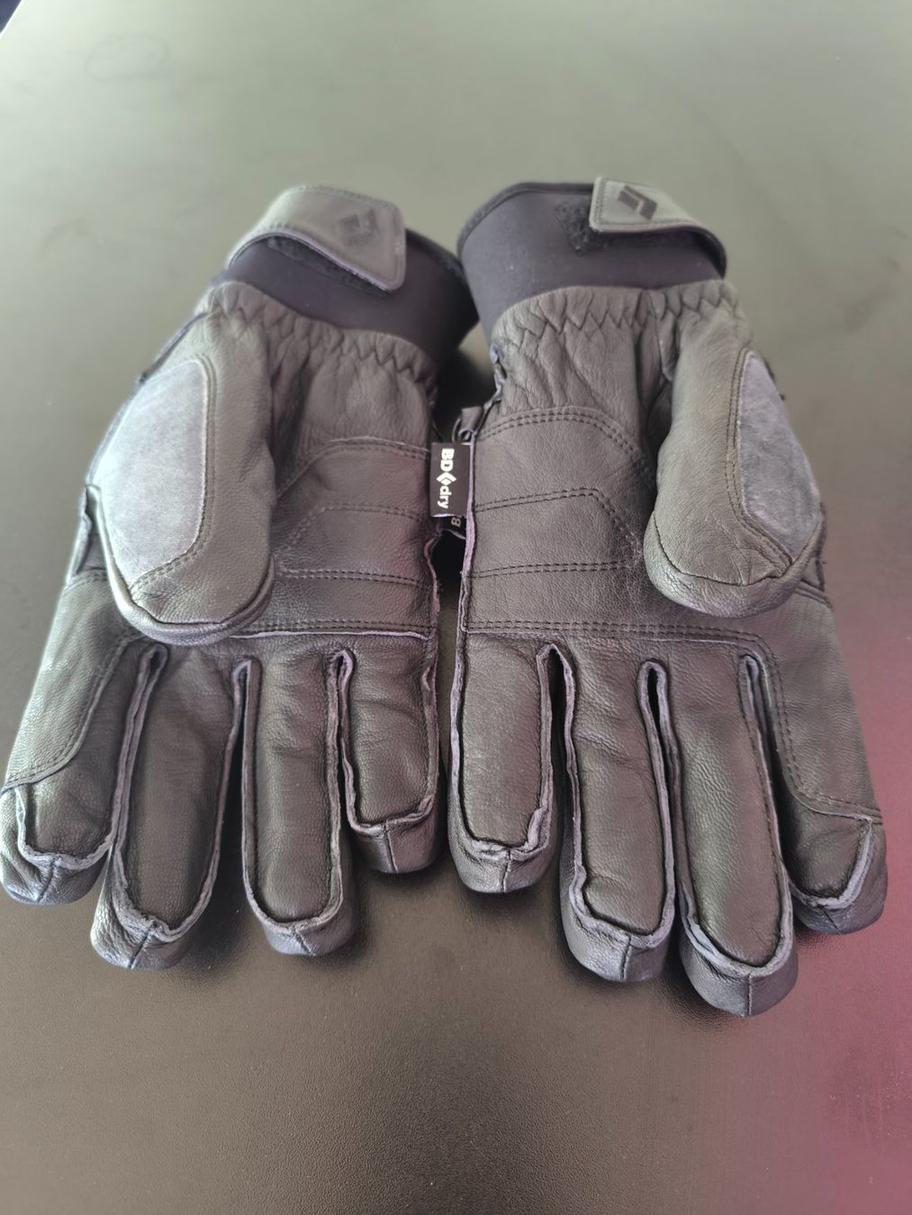 Black Diamond Guanti & manicotti: Black Diamond-Handschuhe – Usato da Emmenbrücke venduto da sch_h5jk 5