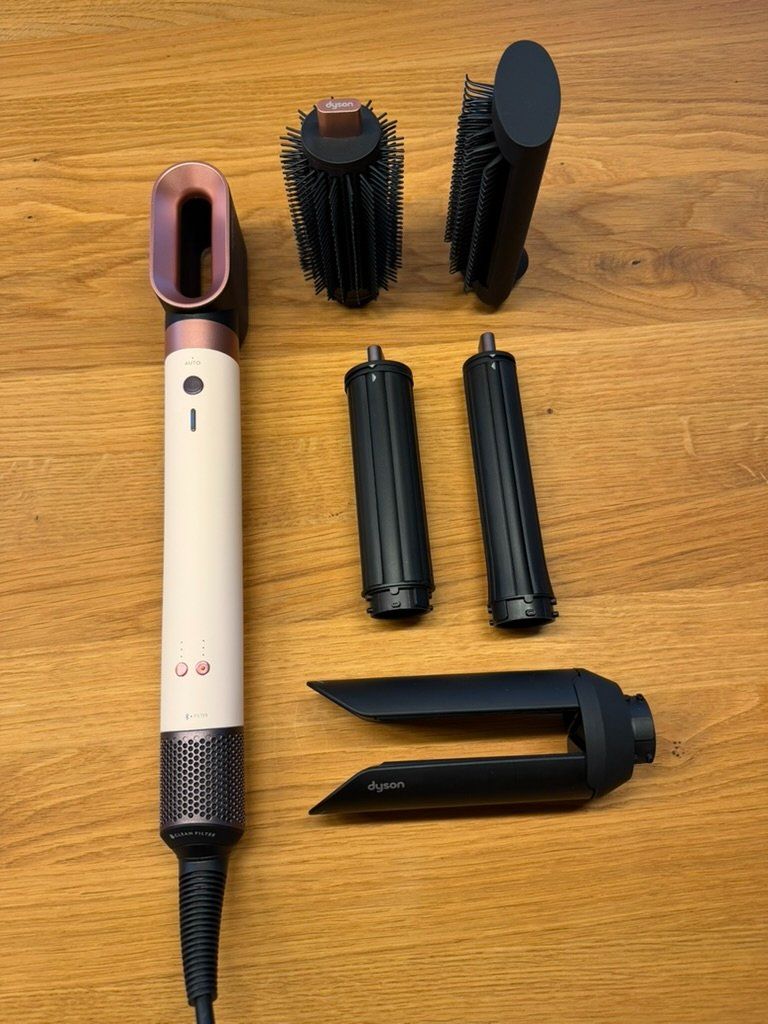 Dyson Asciugacapelli: Dyson Airwrap Co-anda2x – Nuovo (secondo la descrizione) da Sutz venduto da fiveaxis