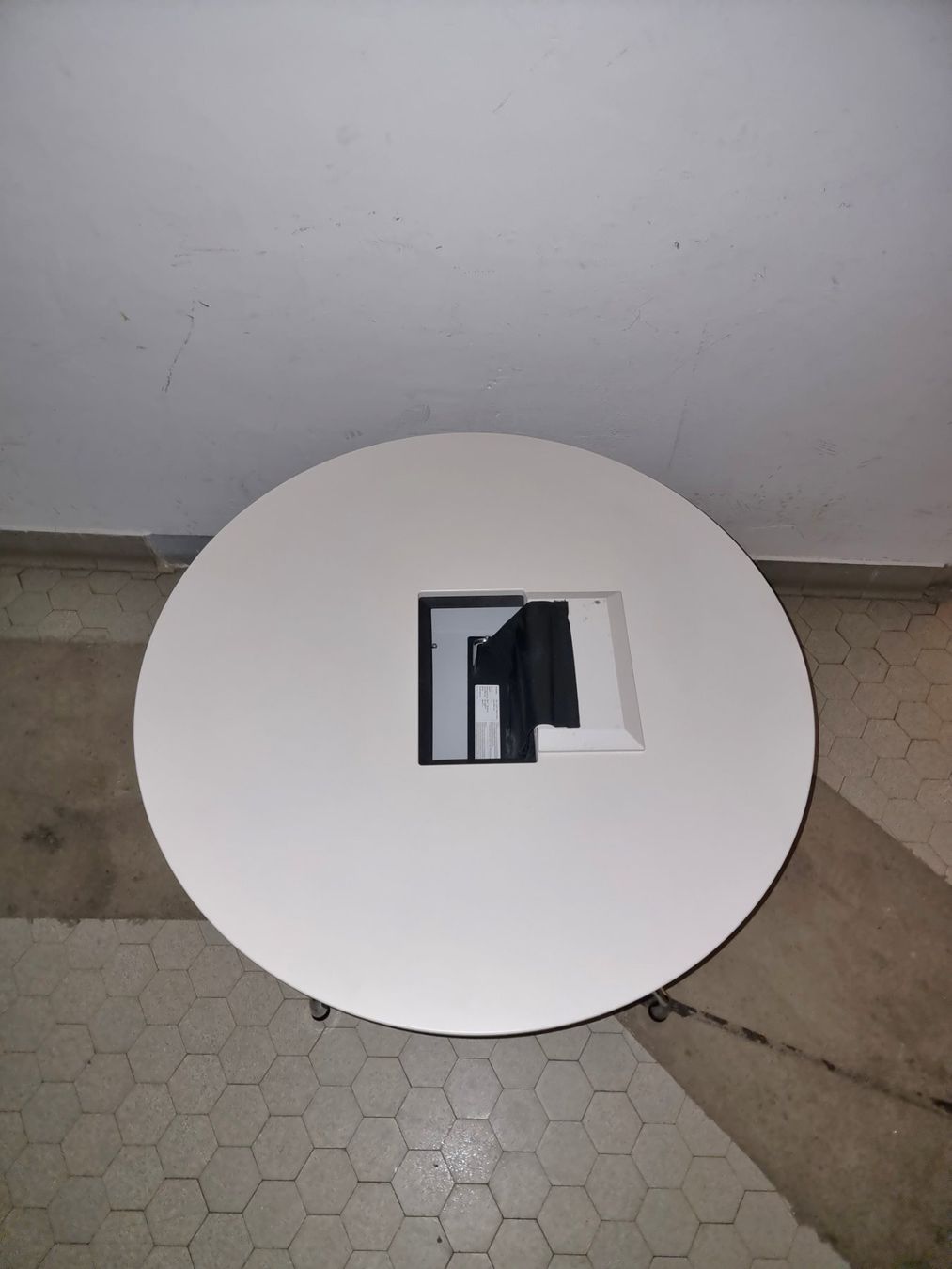 Vitra Tavoli: Vitra eames tisch – Usato da Zürich venduto da Troval84 3