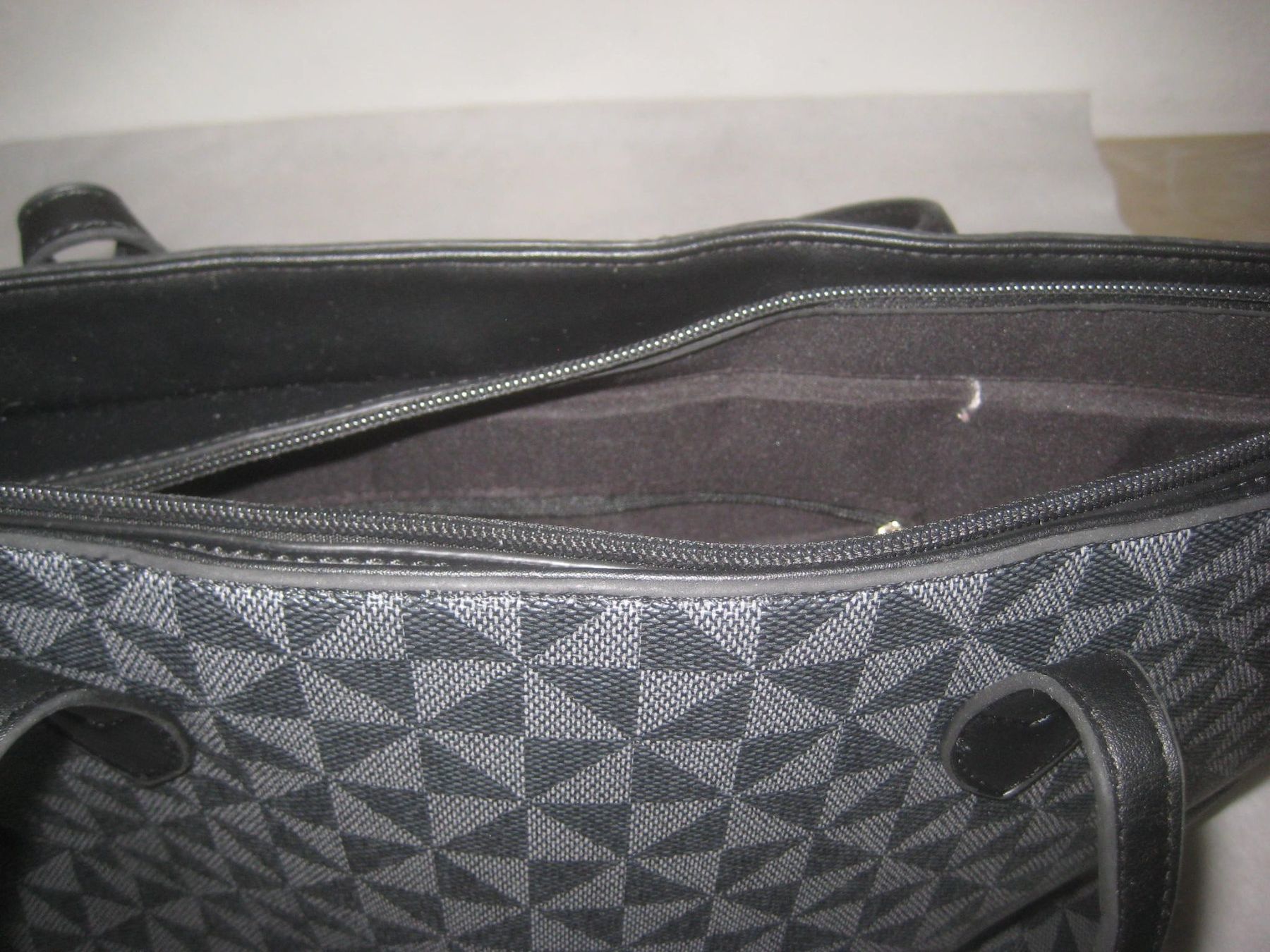 Borse da donna: DAMEN HANDTASCHE – Usato da Uster venduto da flocke1 5