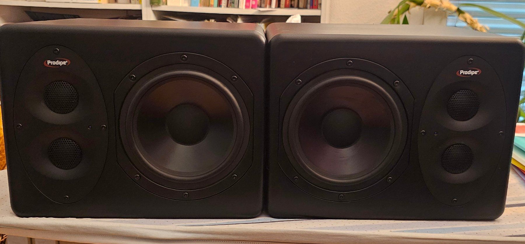 Haut-parleurs: Prodipe pro6 bi-amp studio monitors – D'occasion à lausanne par desertbg