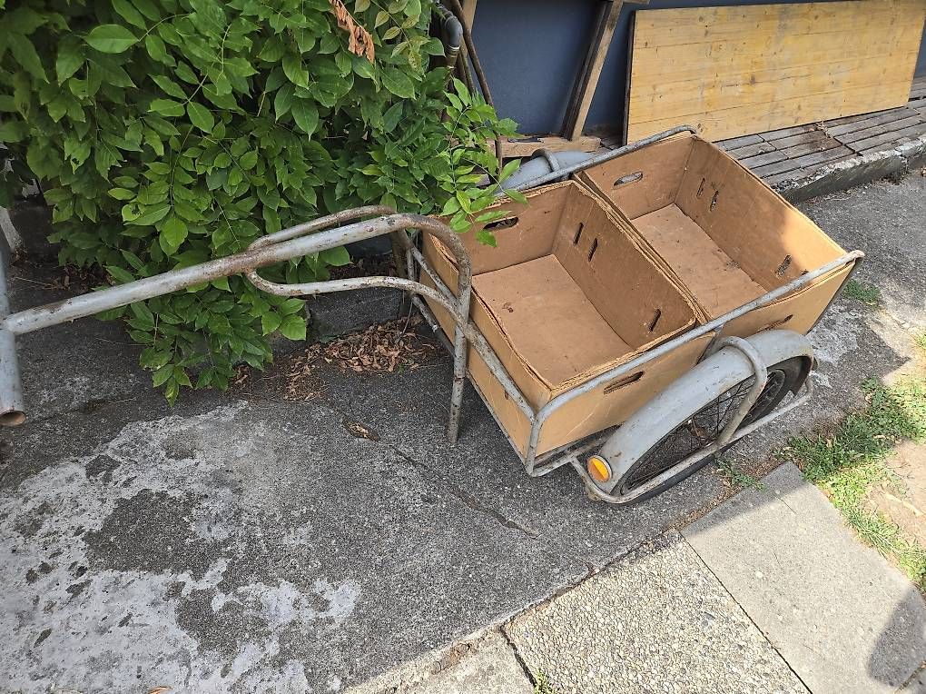 Anhänger: Stabiler Velo Anhänger  – Gebraucht aus Biel/Bienne von Rouf7