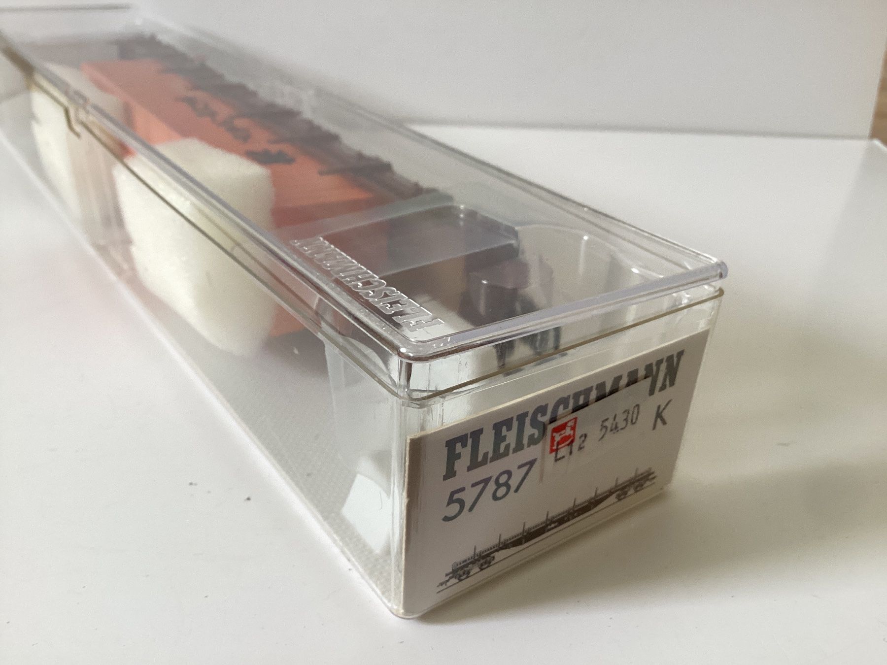 Fleischmann Modellini di ferrovie: Fleischmann Roco Güterwagen DR 1:87 H0 – Usato da Effretikon venduto da simtek_de 4