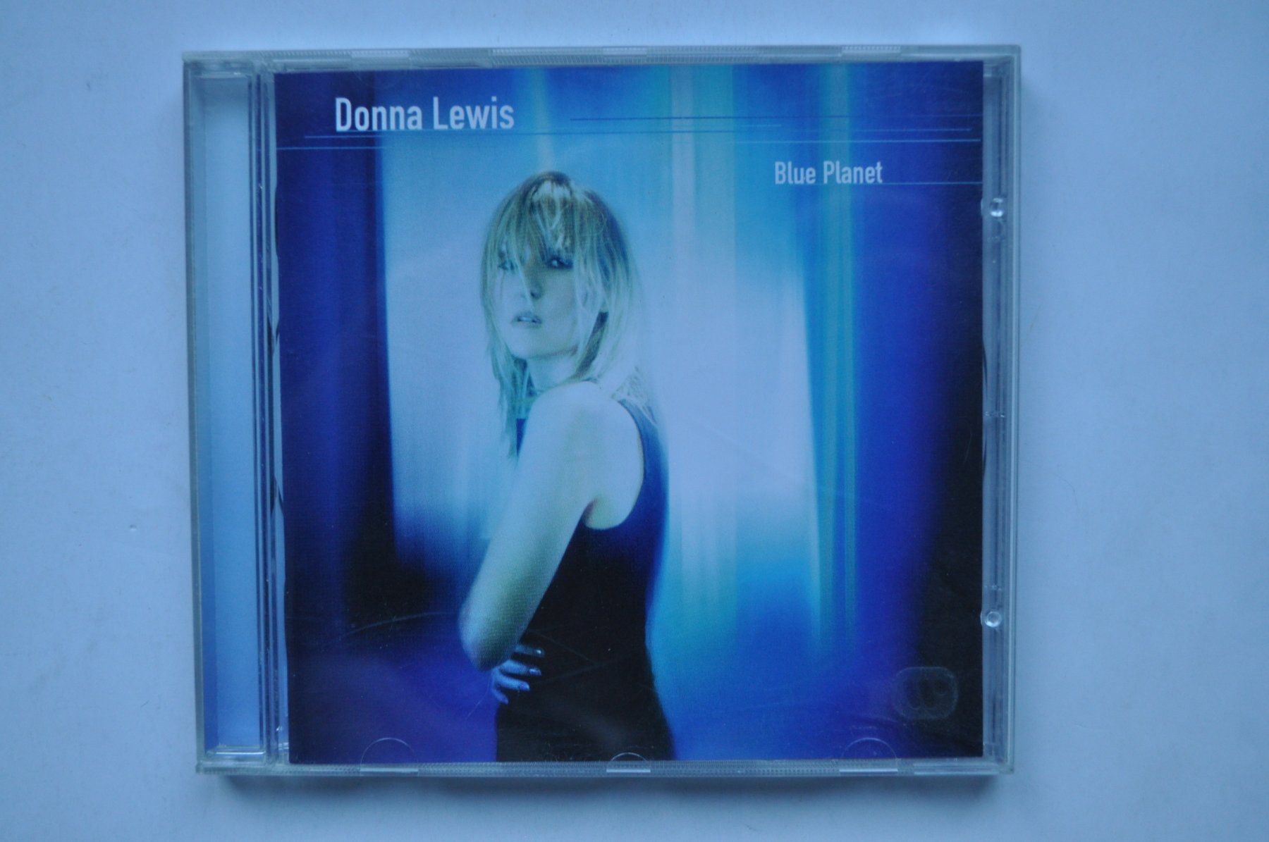 CD: Donna Lewis - Blue Planet – Usato da Marin-Epagnier venduto da Vinil68