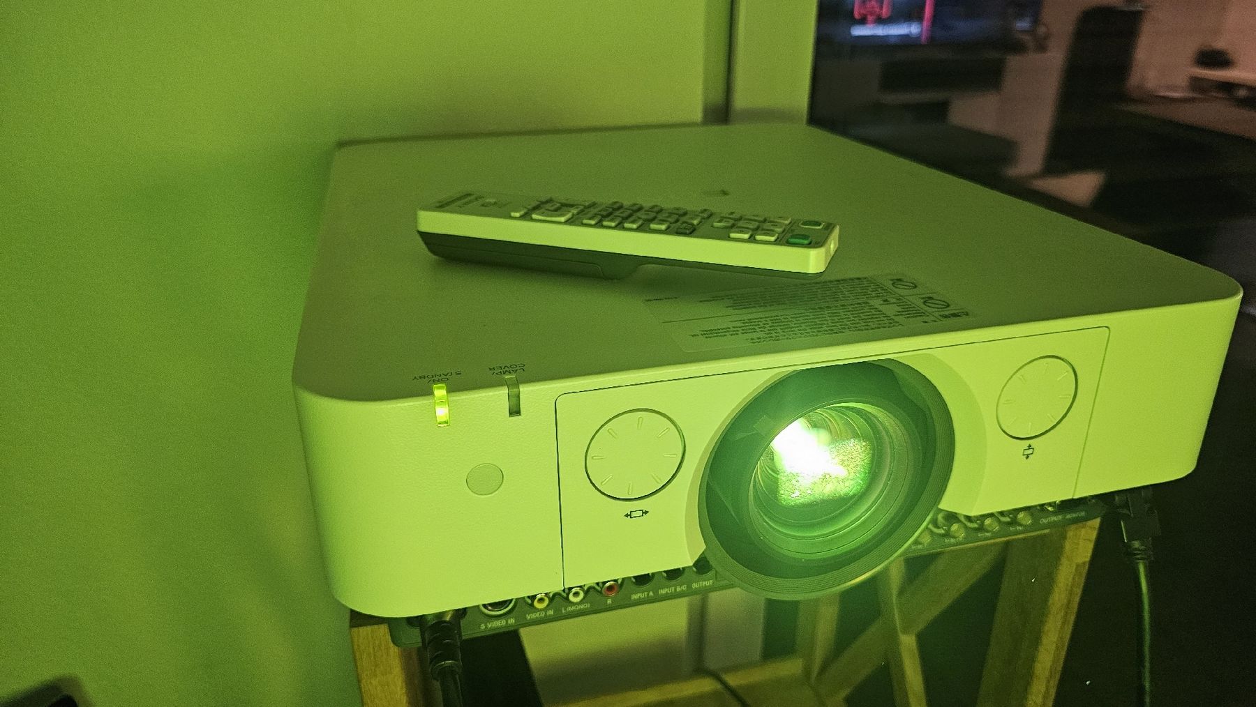 Sony Proiettori: Beamer Sony VPL-FH30 – Usato da Aproz (Nendaz) venduto da Svet_f 3