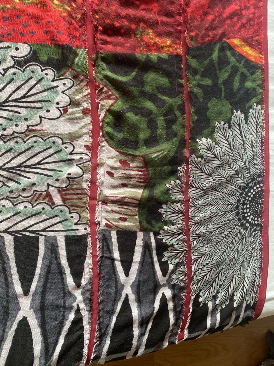 Desigual Foulard & Sciarpe: Desigual Schal 72x 170 – Usato da Wetzikon ZH venduto da Louisiana-Girl 4