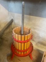 Obstpresse und Obstmühle Holz Metall guter Zustand