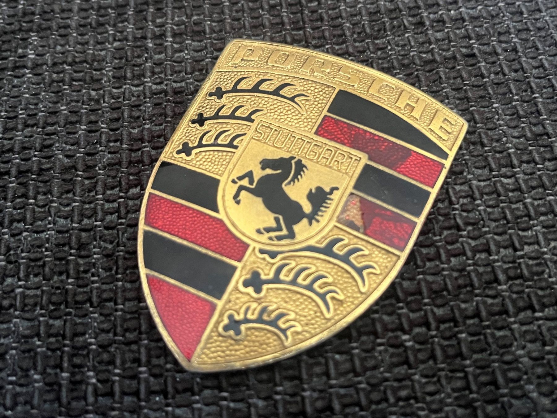Porsche Insegne: Originales PORSCHE Wappen / Emblem – Usato da Köniz venduto da Tottigoal10