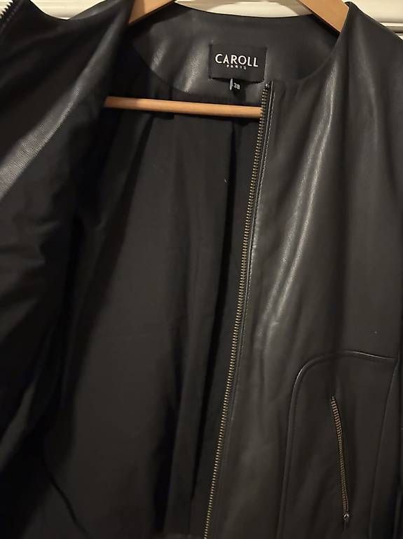 Caroll Vestes: Veste cuir noir Caroll – D'occasion à Vich par NatachaCK 2