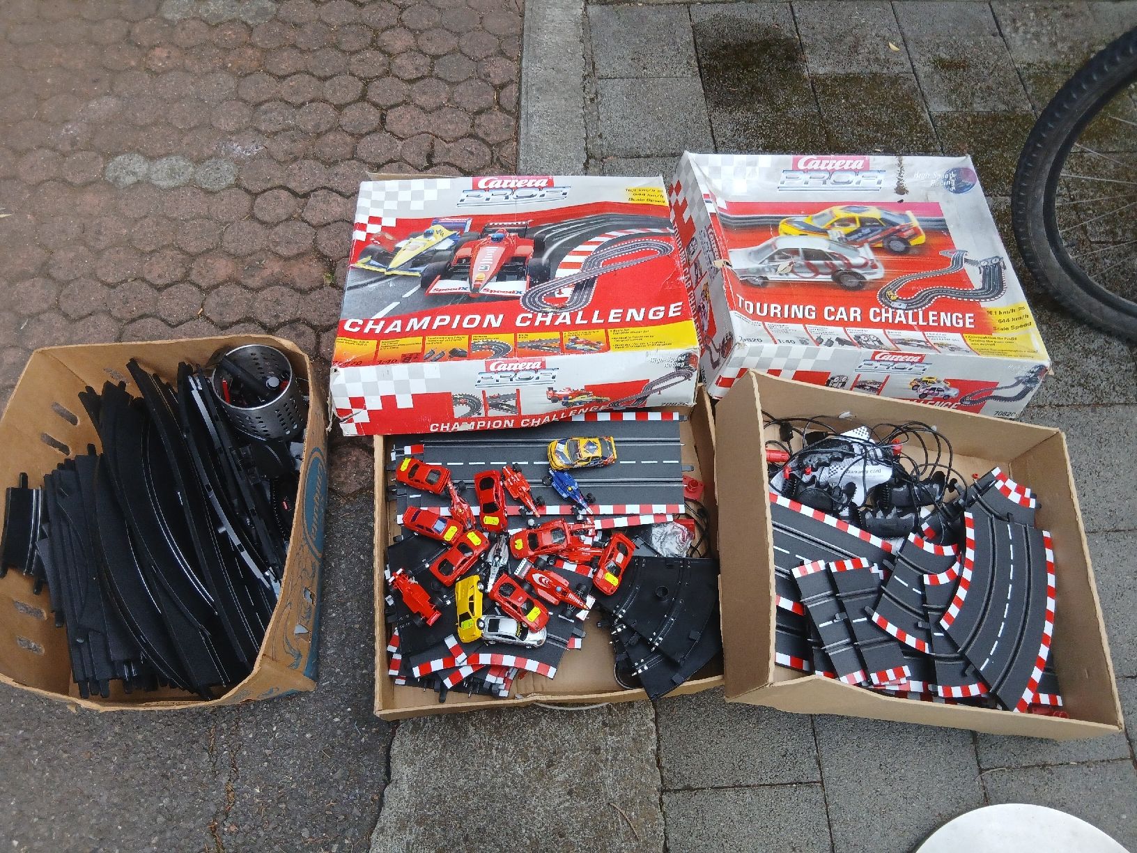 Carrera Piste: Grosse Carrera Rennbahn mit vielen Autos – Usato da Heimberg venduto da smi_jl82