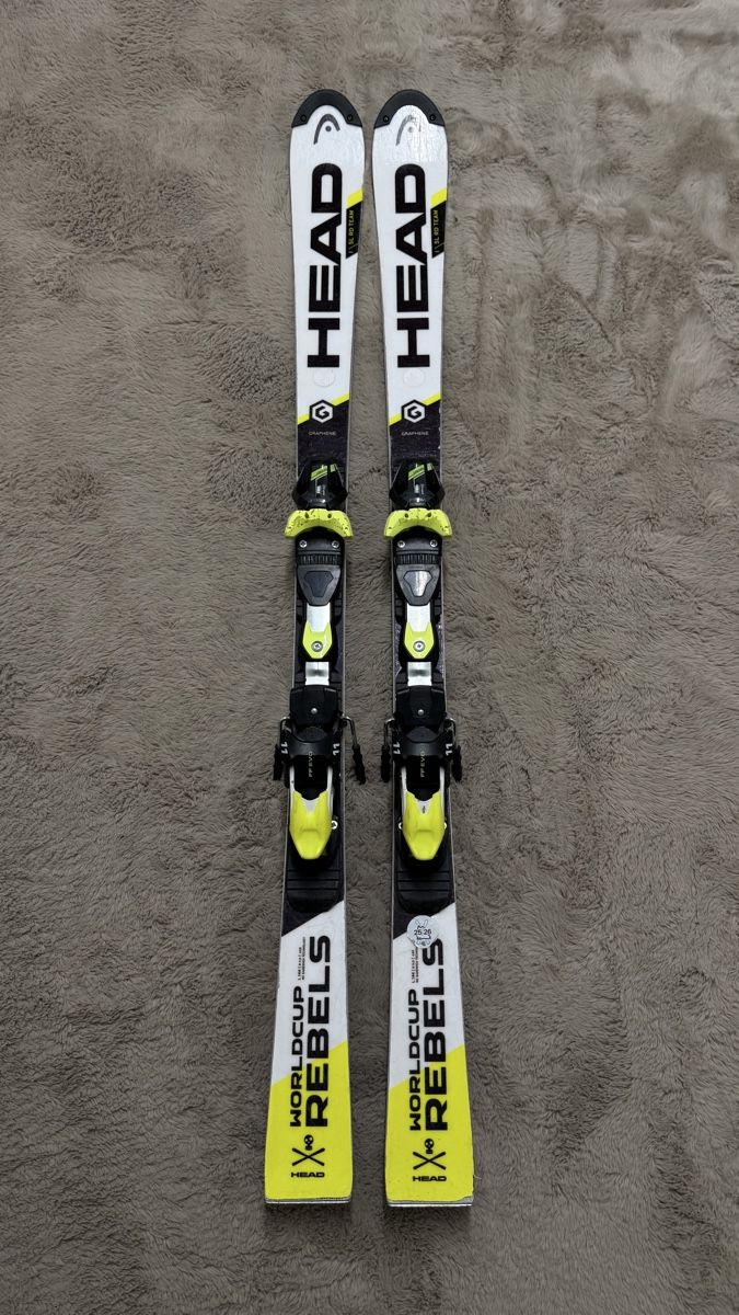 Head Sci: Head Worldcup Rebels Ski mit Bindung gebraucht 144 cm – Usato da Dietlikon venduto da Ajan.001