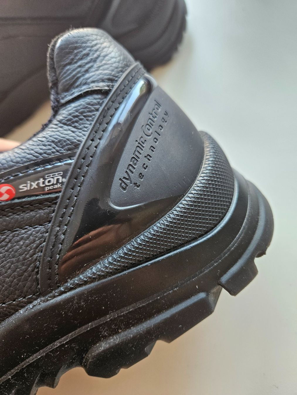 Scarpe da uomo: Sixton- Arbeitsschuhe schwarz Gr.40 – Usato da Schaffhausen venduto da sabrina915 2
