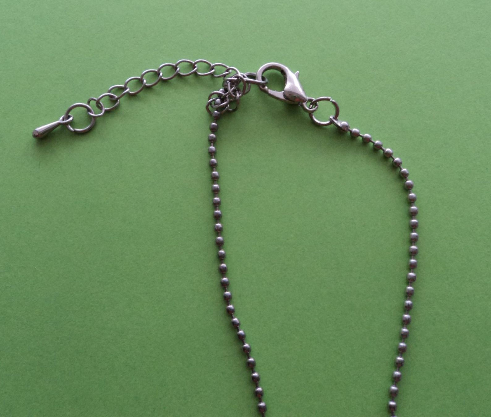 Catenine: Kette mit Anhänger Ueli Bier Deckel – Nuovo (secondo la descrizione) da Basel venduto da maripas17 3