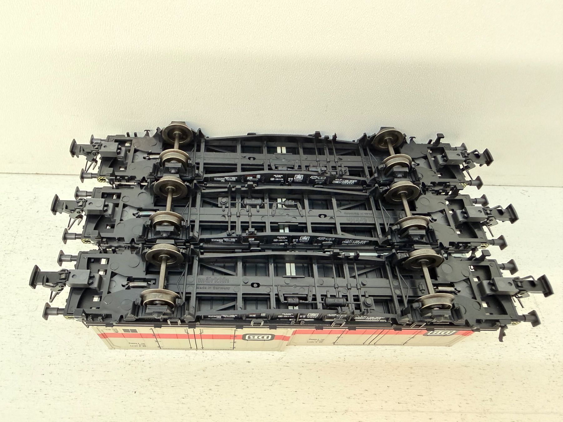 Märklin Modellini di ferrovie: Märklin Container Tragwagen  der DB – Usato da Büsserach venduto da ModellbahnDepot 6