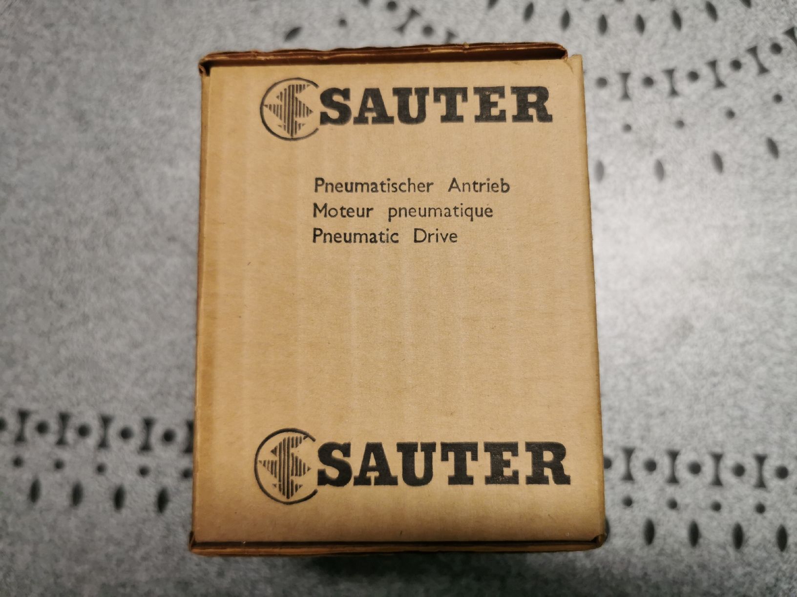 Kompressoren: Sauter commande pneumatique – Neu und originalverpackt aus Arvillard (Salins) von Cloclo10