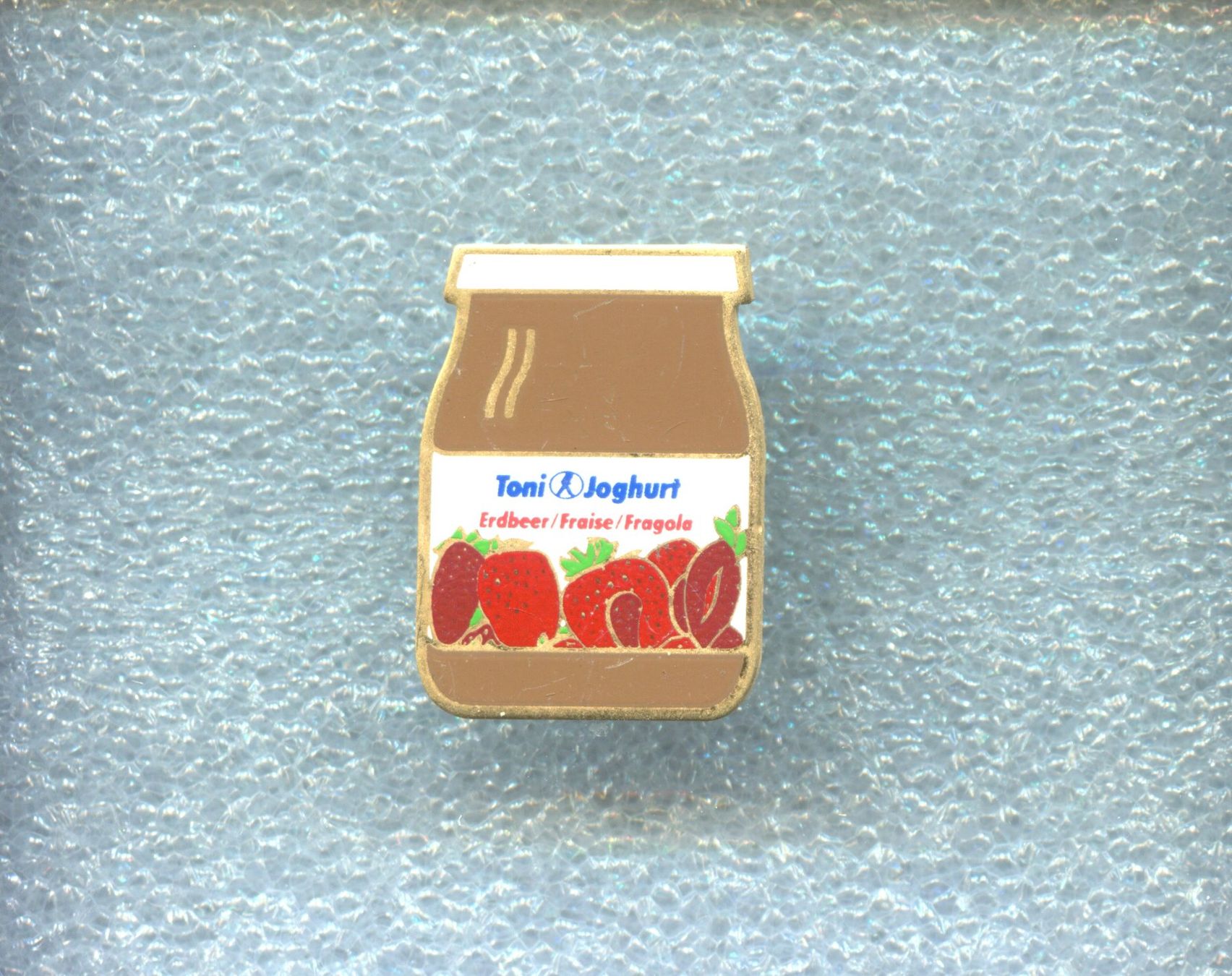 Placchette & Badge: Toni Joghurt  Erdbeer – Usato da Winterthur venduto da Sammleroase