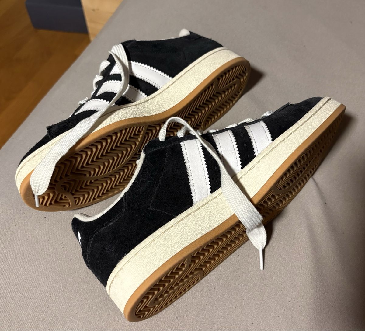 Adidas Herrenschuhe: Adidas Campus 43 1/3 – Gebraucht aus Mosnang von kat_5zxs 4