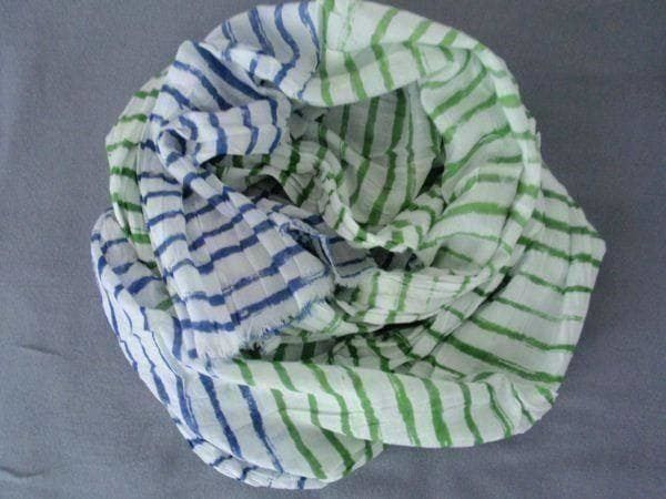 Foulard & Sciarpe: SCHAL MIT STREIFEN – Nuovo e nell'imballaggio originale da Honau venduto da sainj
