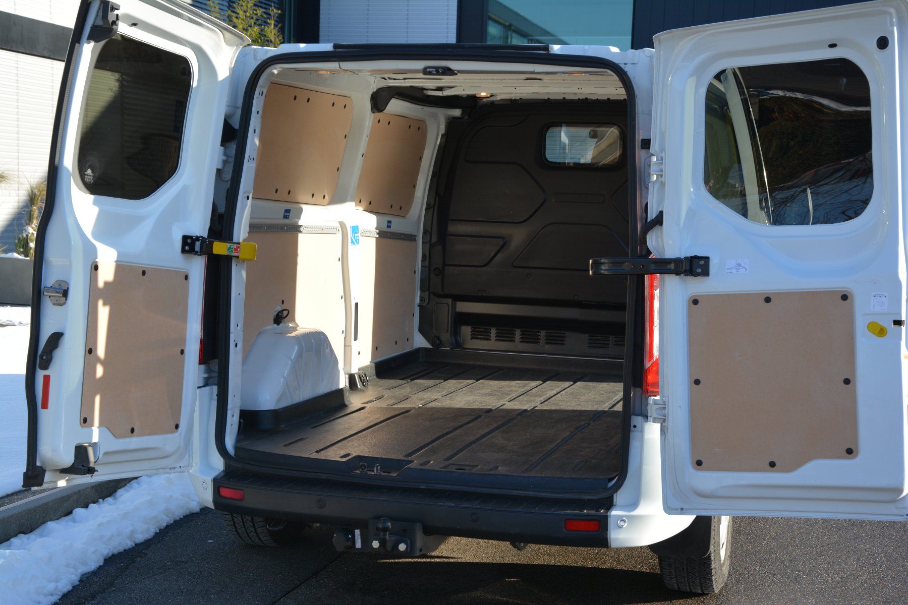 Ford Veicoli commerciali: FORD Transit Custom Van 300 L2H1 Trend A – Usato da Oberkulm venduto da Curiger-Automobile 9