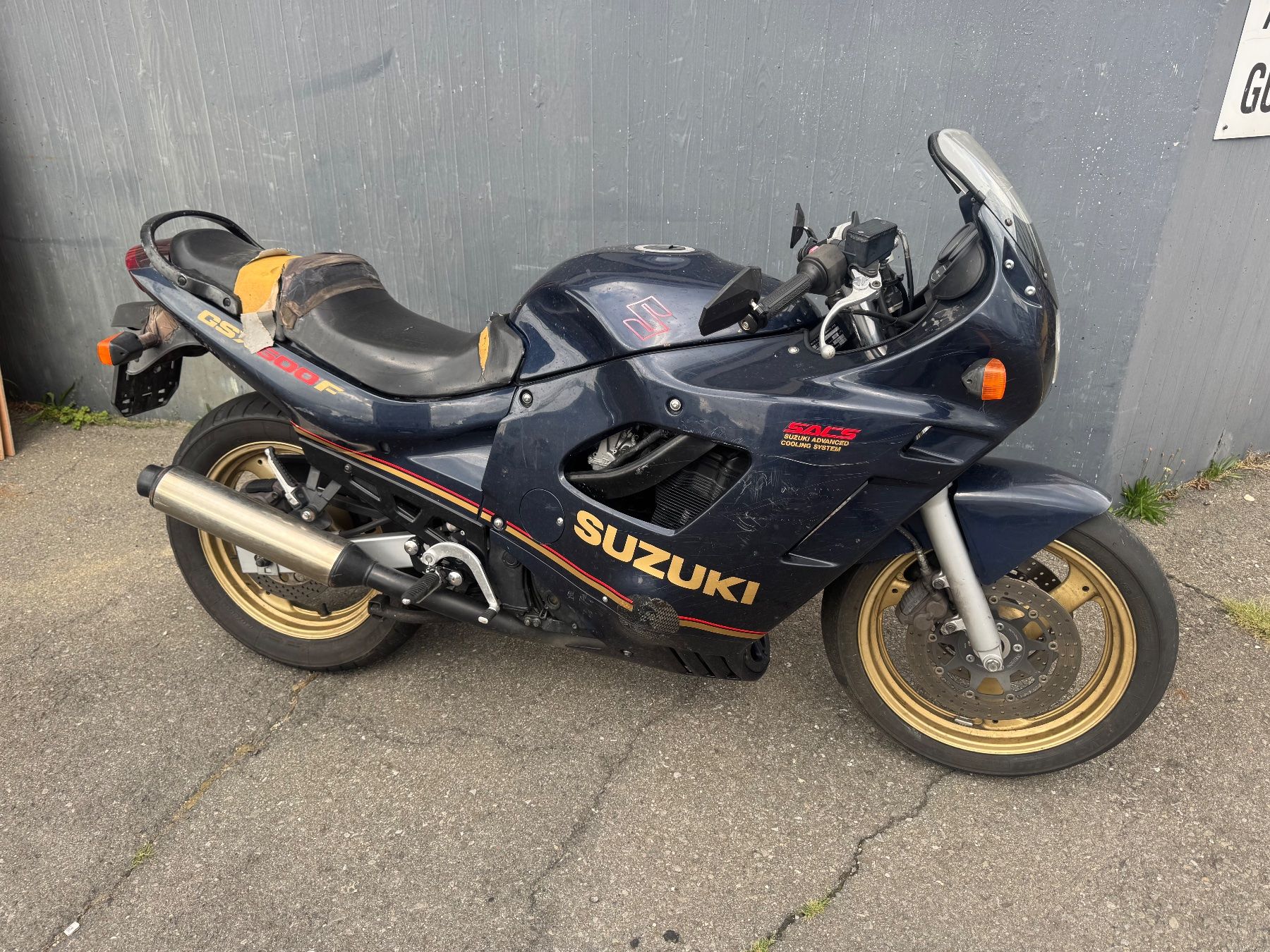 Strada: SUZUKI Motorrad für Export – Usato da Siebnen venduto da leo_bk86