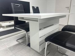 Esstisch Weiss inkl. 4 Freischwinger-Stühle - Occassion