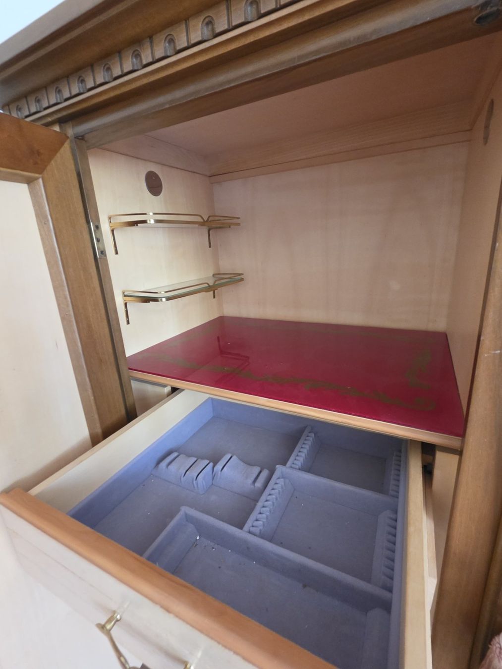 Credenze: Antikes Sidboard / Buffet / Anrichte - Swissmade – Usato da Zürich venduto da Goliat21 1