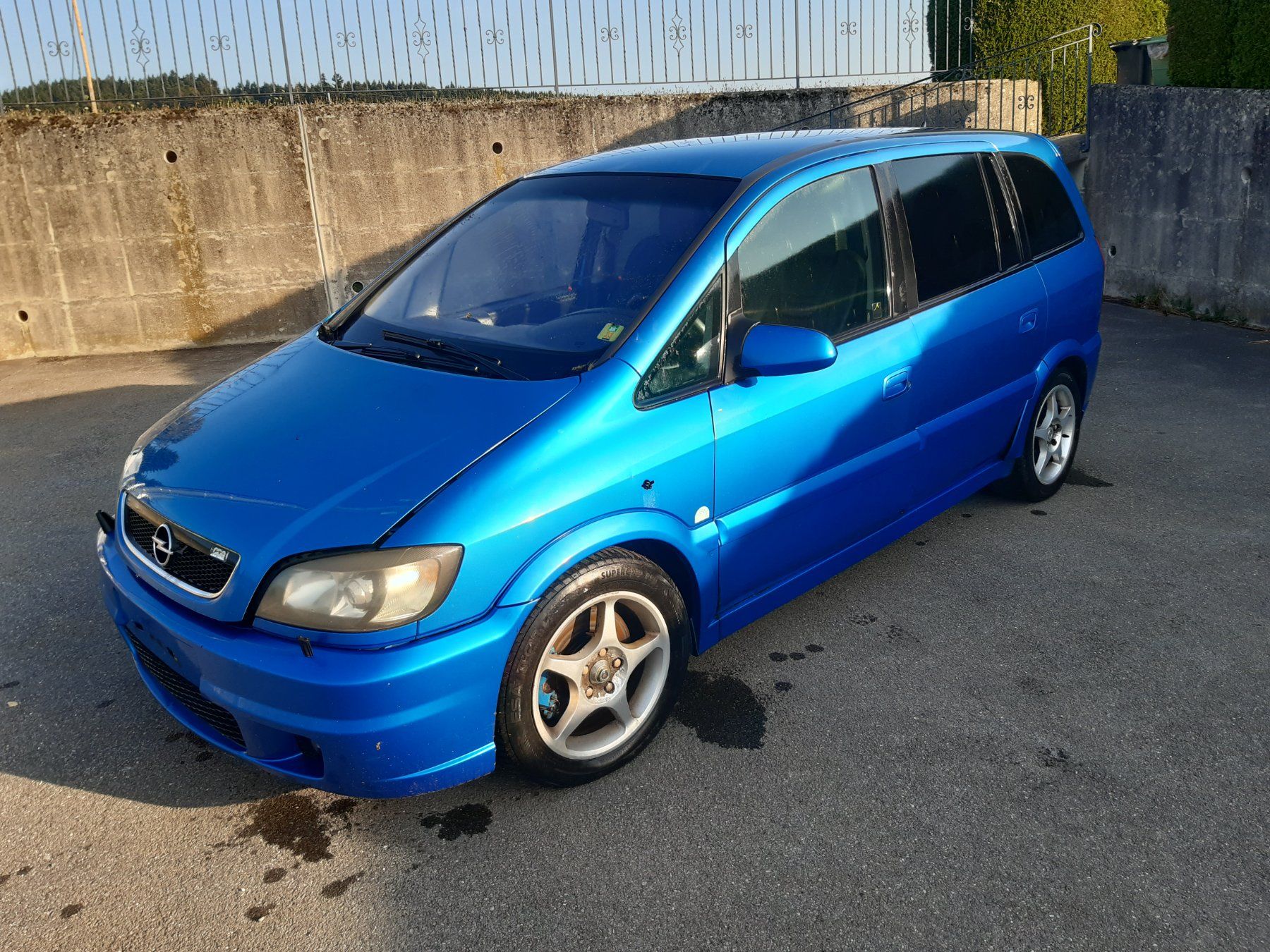Opel Autos: Opel zafira a opc – Gebraucht aus Les Thioleyres von Chevalley1984