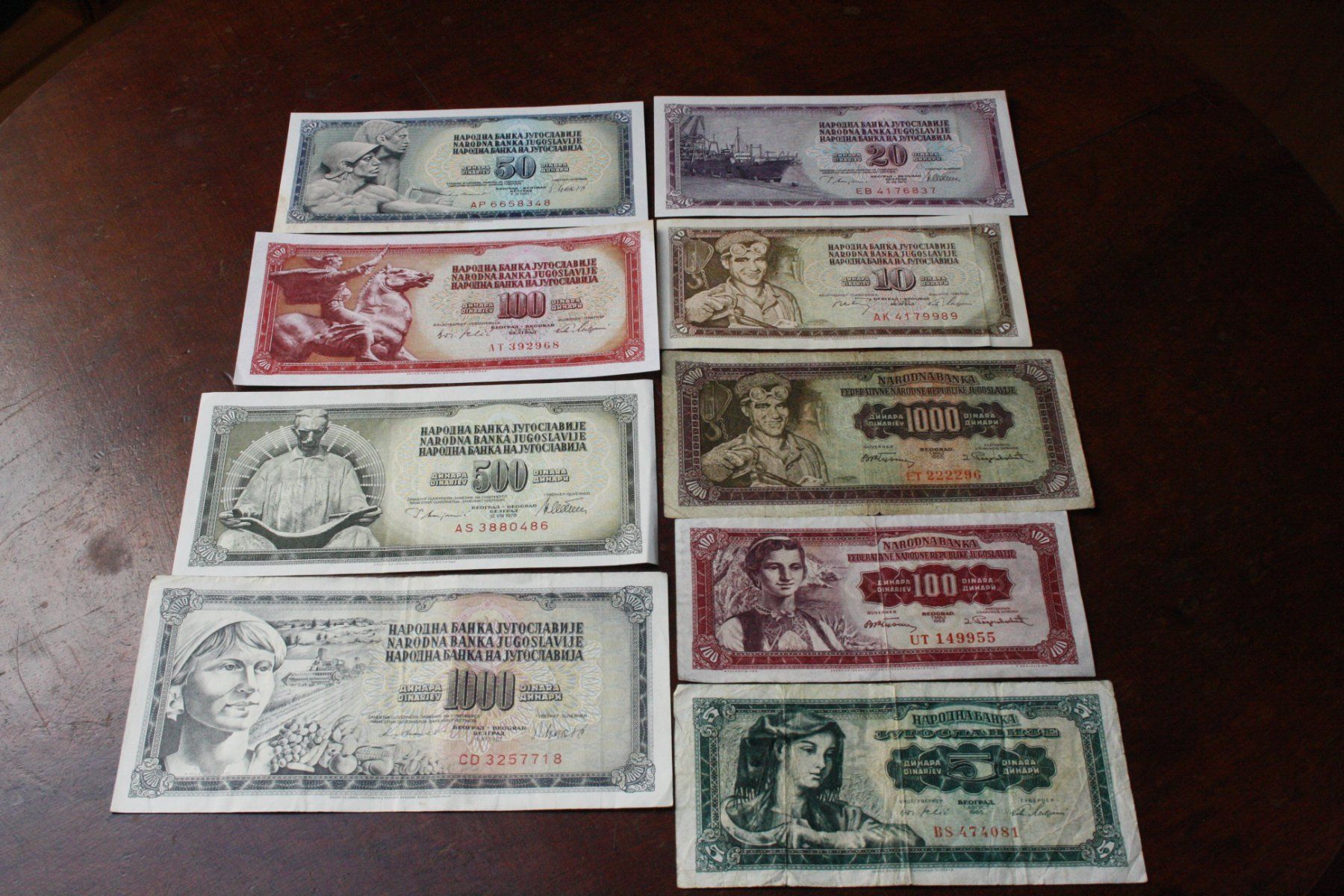 Banconote: Yougoslavie 1955-1981 – Usato da Cormondrèche venduto da Hermes.monnaies