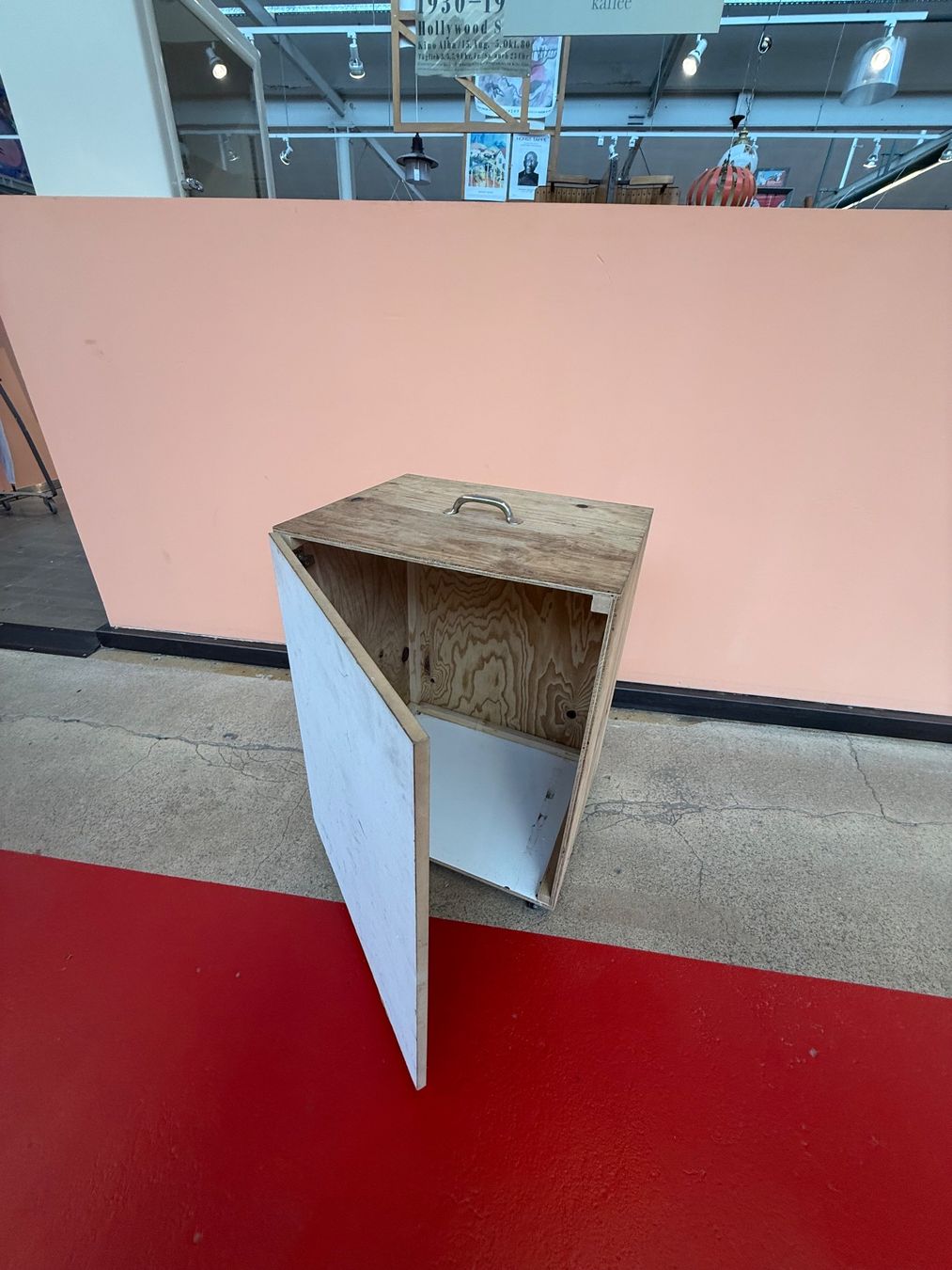 Caisses de transport: Mobile Transportbox Holz auf Rollen – D'occasion à Fulenbach par Annie.s_Mid_Century 6