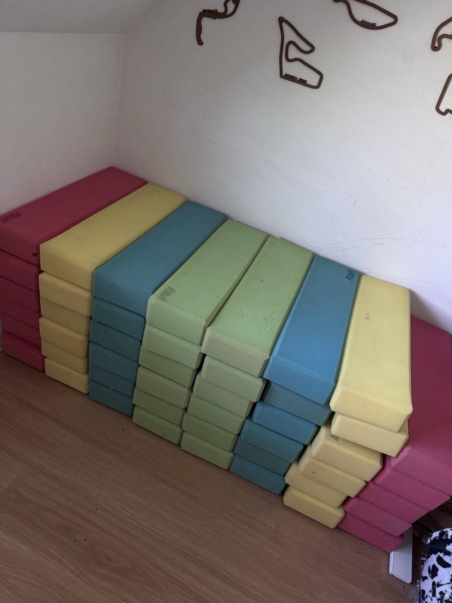 Giocattoli: Original RIWI Schaumstoff Bausteine – Usato da Aesch ZH venduto da brandys2000